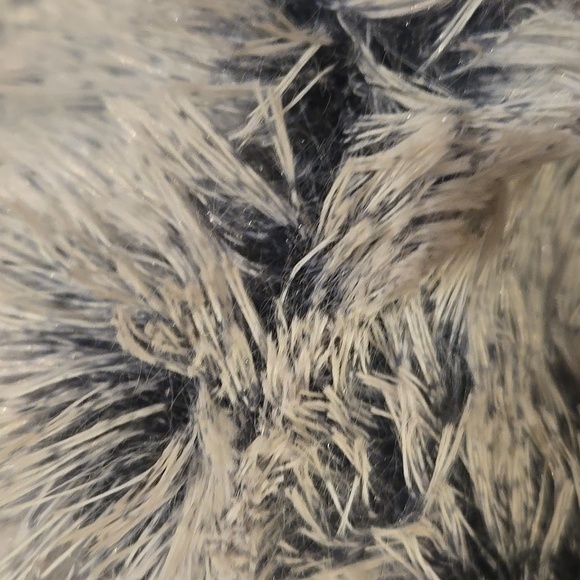 New Spunky Soul Handmade Unique & Stylish Infinity Scarf - Picture 8 of 10